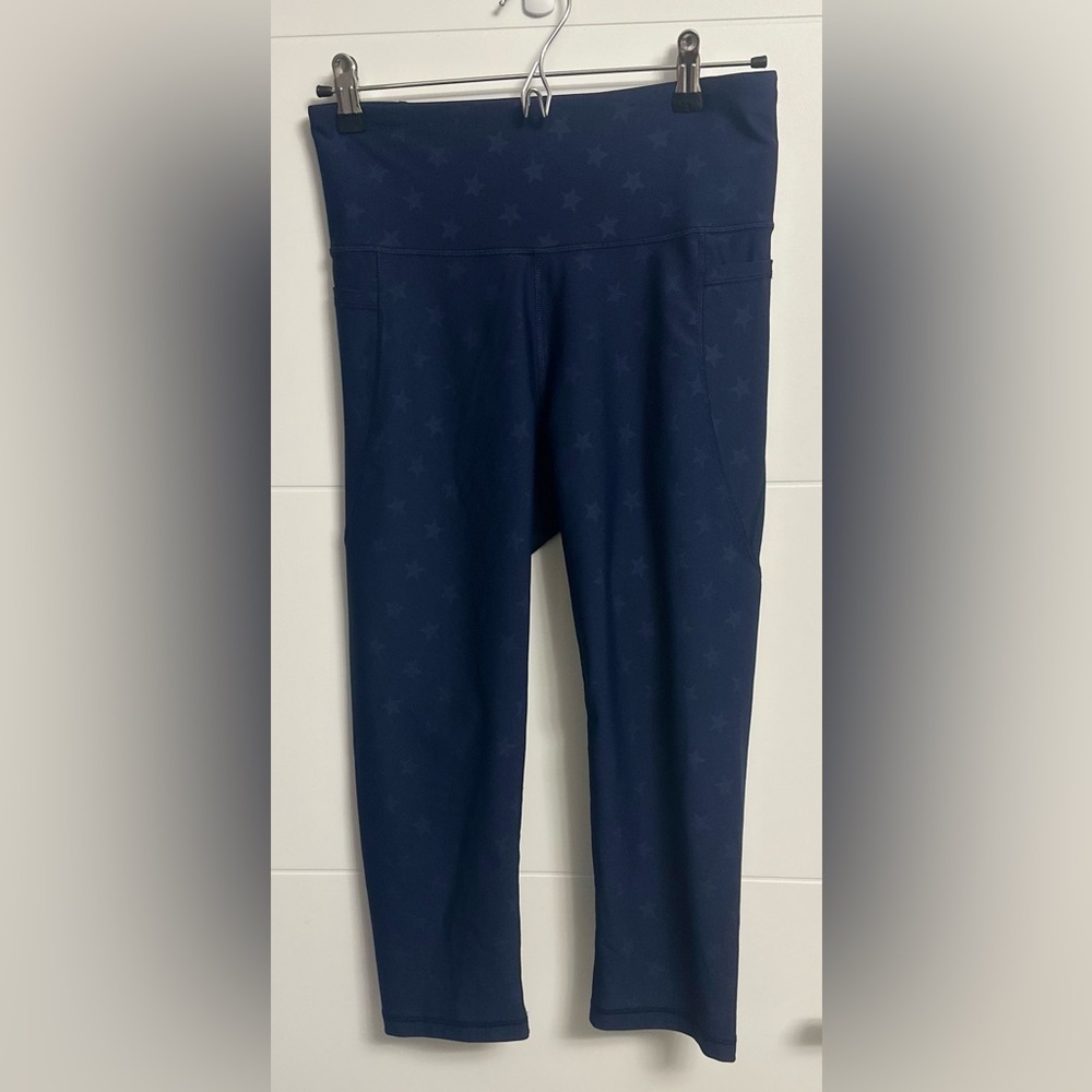 Old Navy Women’s Active Powersoft Crops- Size Large